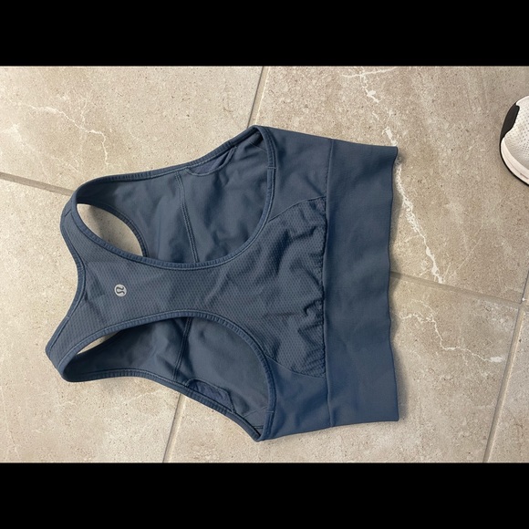 Lululemon Ebb to Train Bra - Picture 3 of 3